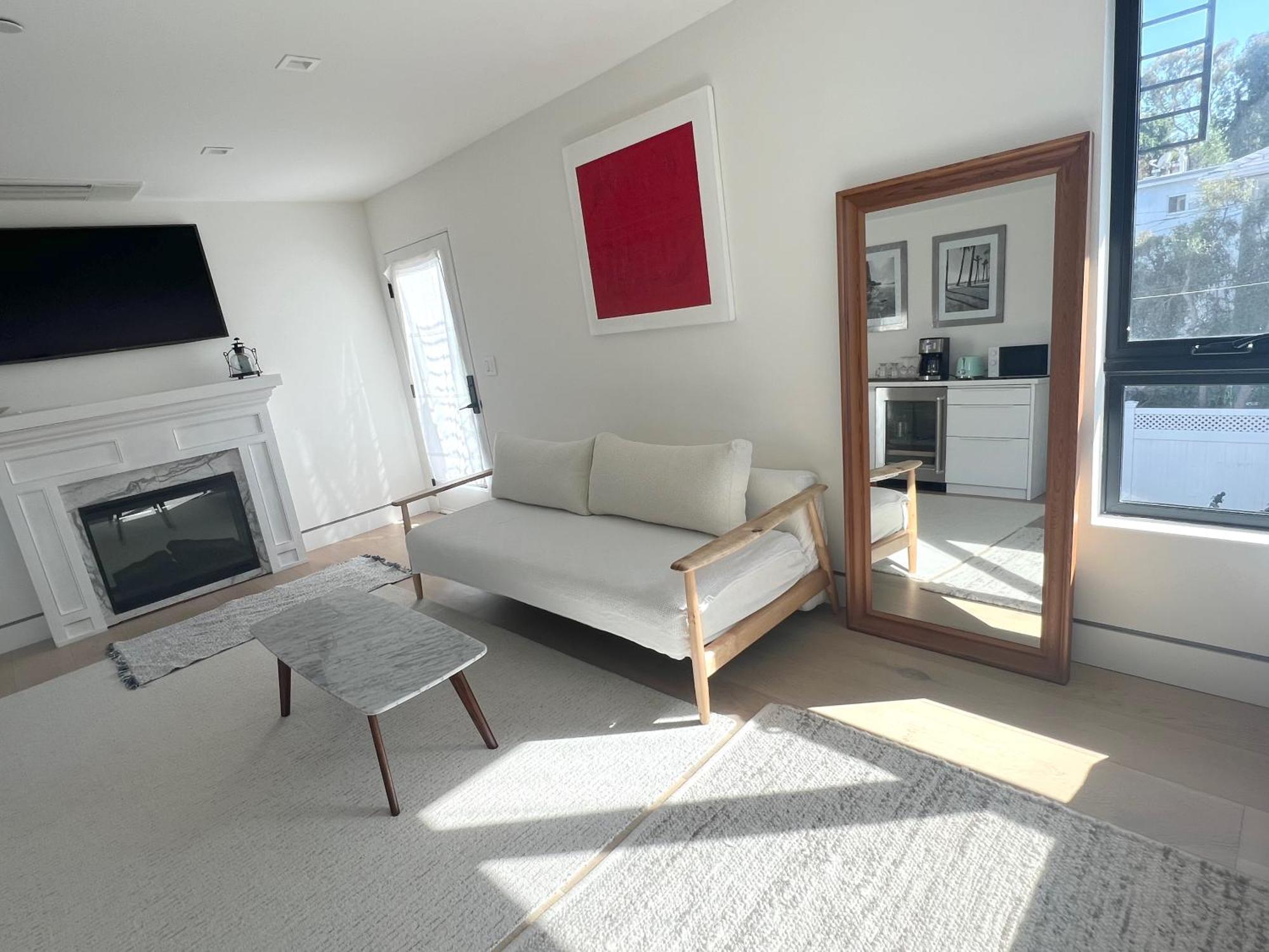 Contemporary Guest Studio With Roof-Top Deck Walk To Santa Monica Beach Exterior photo